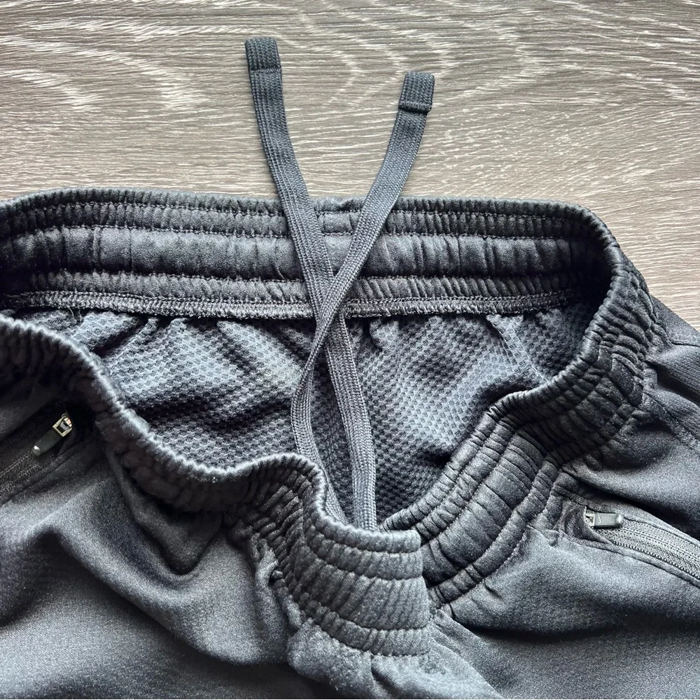 VTG Nike Men's Black Ankle-Zip Joggers